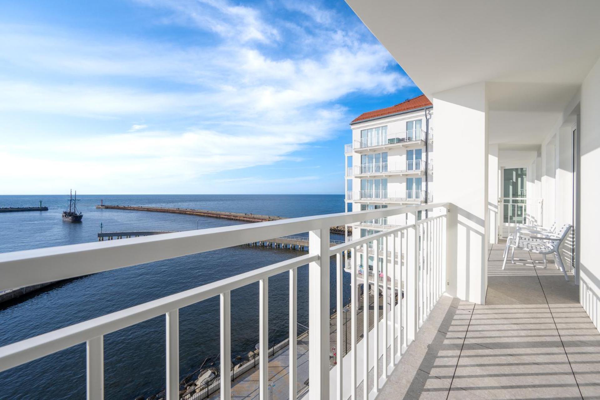 Sea Collection By Marina Royale Aparthotel Ujście-Darłowskie Екстериор снимка