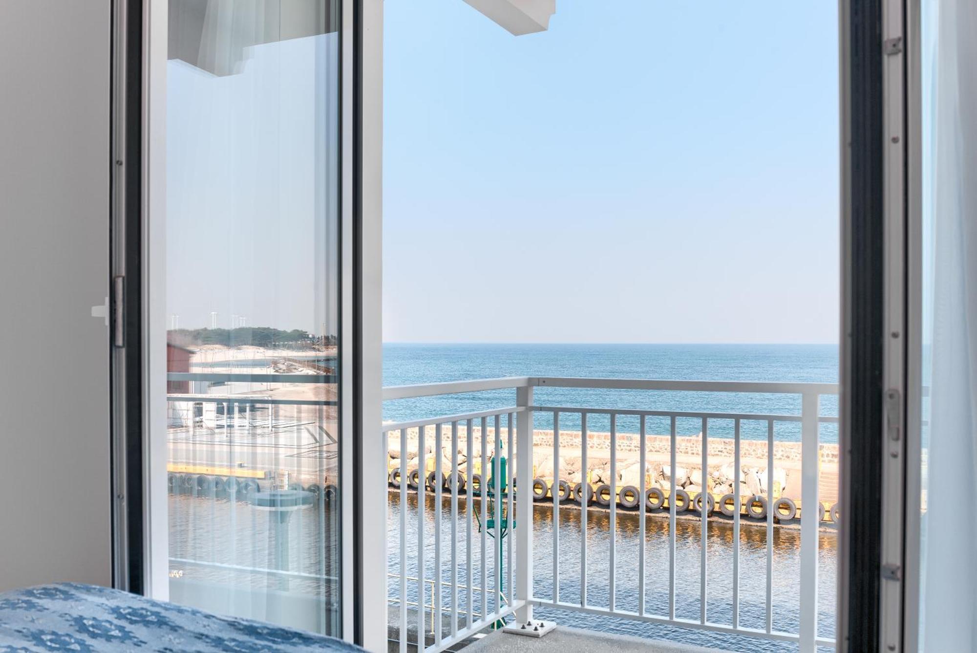 Sea Collection By Marina Royale Aparthotel Ujście-Darłowskie Екстериор снимка